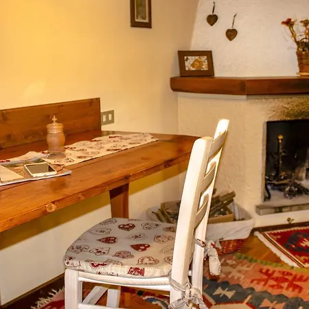 Petite Sophie Studio Apartment